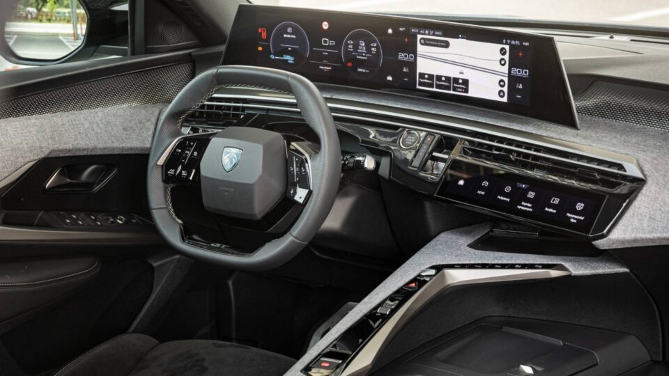 Δοκιμή: Νέο Peugeot E-3008 230 Long Range-2