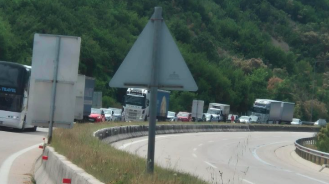 ιωάννινα-φωτιά-σε-πρανές-της-εγνατίας-564287995