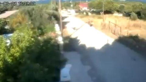κορινθία-η-στιγμή-που-η-57χρονη-βάζει-φω-564314587
