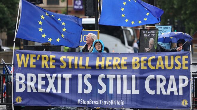 επέτειος-brexit-υπάρχει-δρόμος-για-breturn-564287563