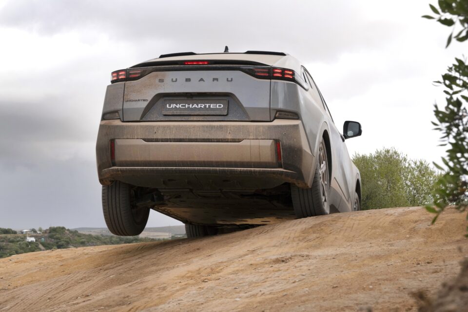 Οδηγούμε το Subaru Uncharted-5