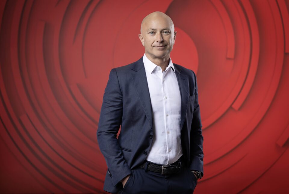 ΔΕΗ και Vodafone Ελλάδας διερευνούν τη δυνατότητα να ενώσουν τις δυνάμεις τους στις οπτικές ίνες-2