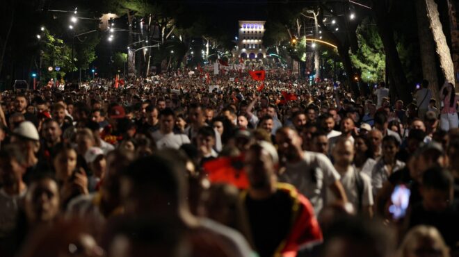 από-τη-χειμάρρα-στο-ζβέρνετς-οι-μακρές-564281029