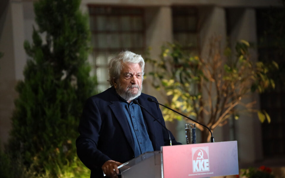 Αγγελος Αντωνόπουλος: Από τα Ταμπούρια στην αιωνιότητα-1