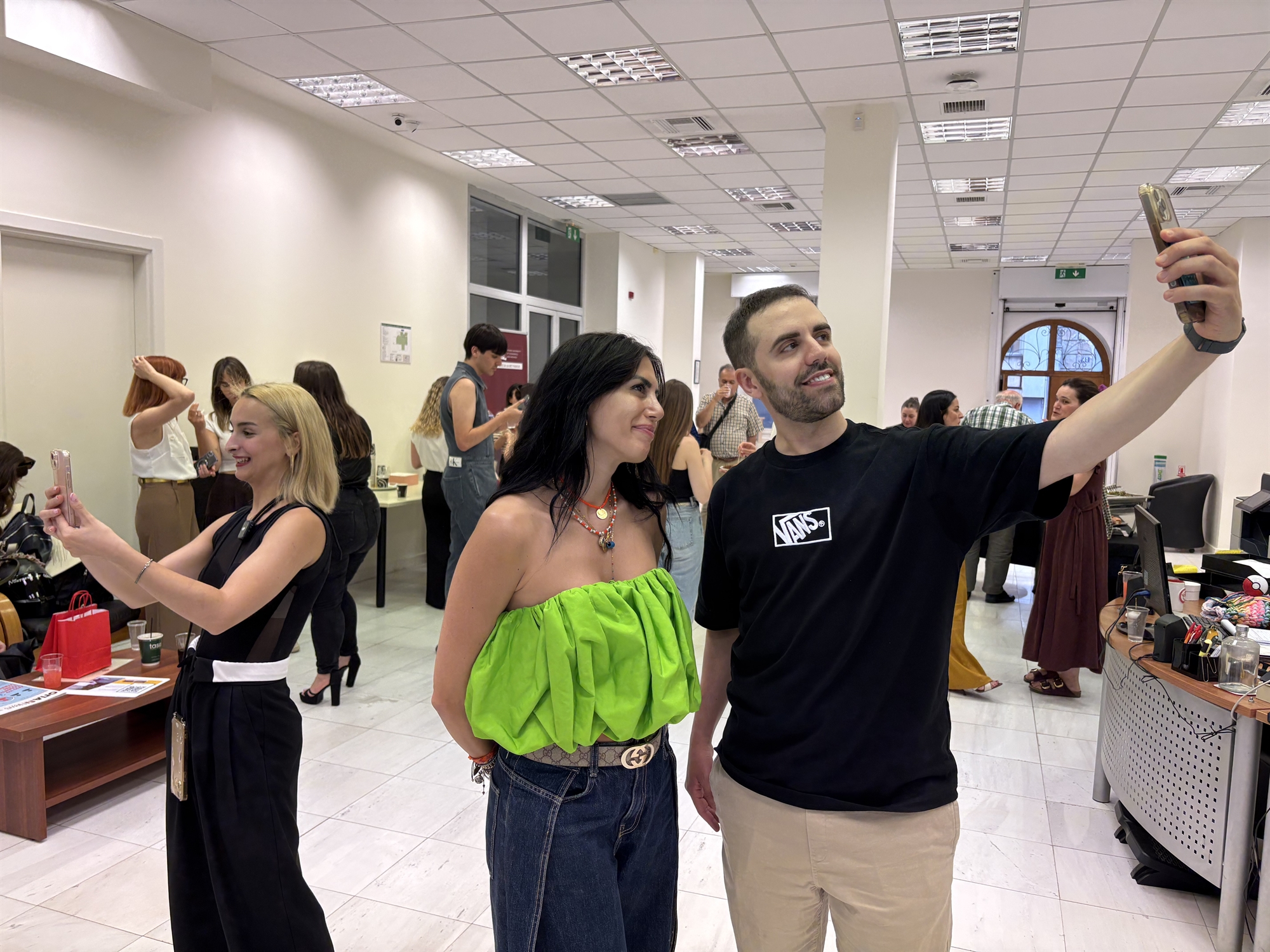 TikTokers με «πτυχίο» από το ΟΠΑ-3