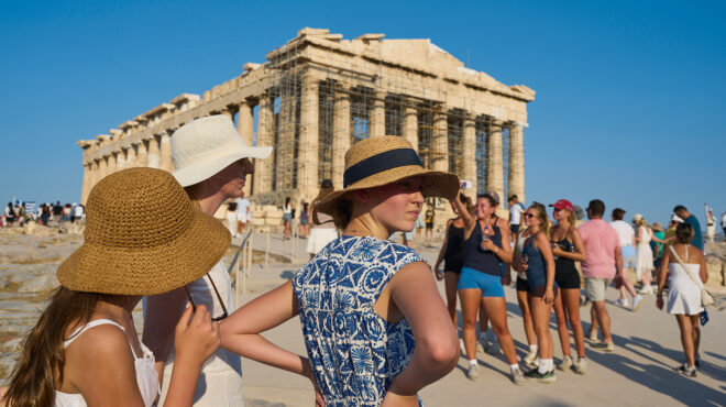 πόσο-αυξήθηκαν-τα-έσοδα-του-τουρισμού-564263179