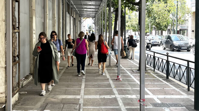 δεκατέσσερα-χρόνια-για-ένα-πεζοδρόμι-564269620