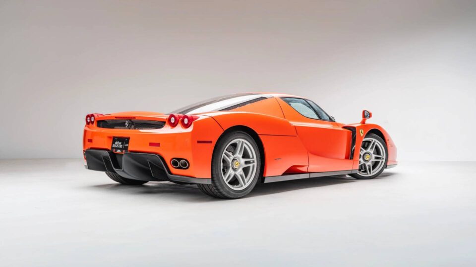 Ferrari Enzo έγραψε ιστορία: Η ακριβότερη πώληση αυτοκινήτου σε online δημοπρασία-1