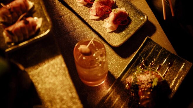 ghost-sake-bar-στο-ασιατικό-εστιατόριο-φάντασμα-564283819