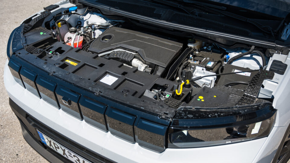 Δοκιμή: Νέο Jeep Compass e-Hybrid με 145 ίππους-8
