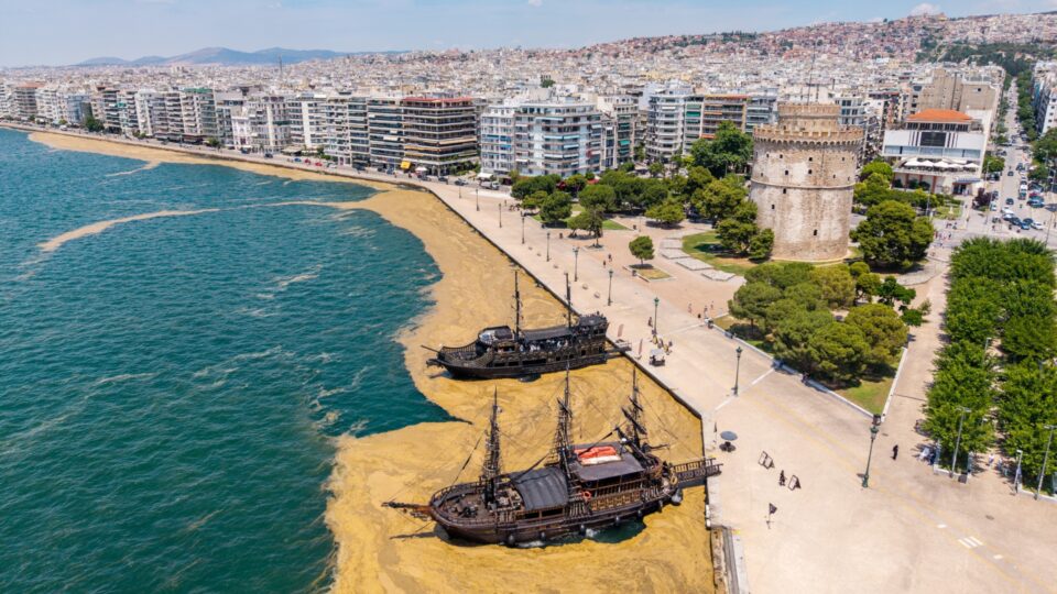 Επανεμφανίστηκε το φυτοπλαγκτόν στον Θερμαϊκό – Εικόνες από το παραλιακό μέτωπο-6