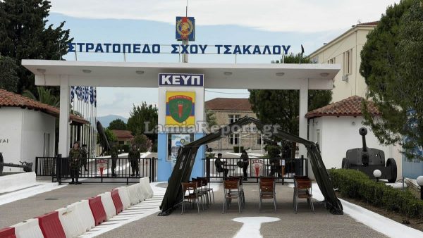 Λαμία: Παρουσιάστηκαν οι πρώτες γυναίκες που θα υπηρετήσουν στον στρατό-8