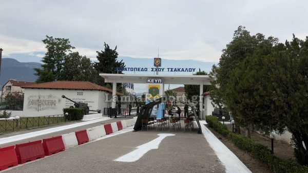 Λαμία: Παρουσιάστηκαν οι πρώτες γυναίκες που θα υπηρετήσουν στον στρατό-9