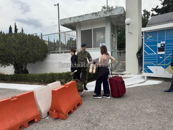 Λαμία: Παρουσιάστηκαν οι πρώτες γυναίκες που θα υπηρετήσουν στον στρατό-10