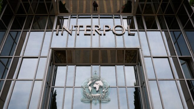 γιγαντιαία-επιχείρηση-της-interpol-για-απάτε-564333676