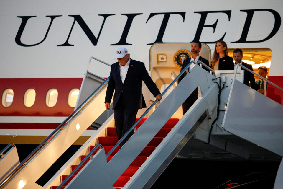 Air Force One: Εικόνες από το «ιπτάμενο παλάτι» του Ντόναλντ Τραμπ-5