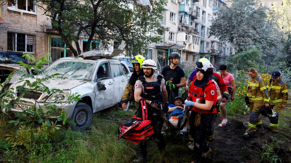 Ουκρανία: Τουλάχιστον 13 νεκροί σε μεγάλη ρωσική επίθεση στο Κίεβο-2