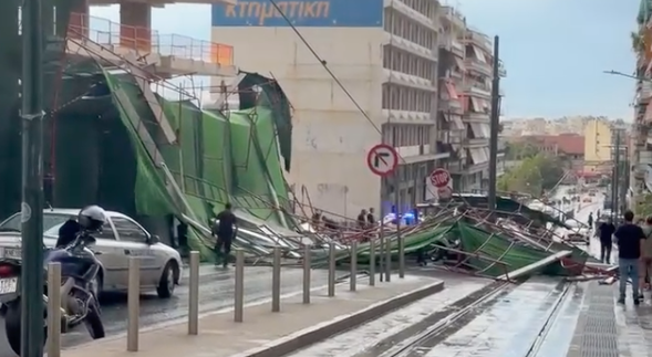 κακοκαιρία-κατέρρευσε-σκαλωσιά-στον-564364819