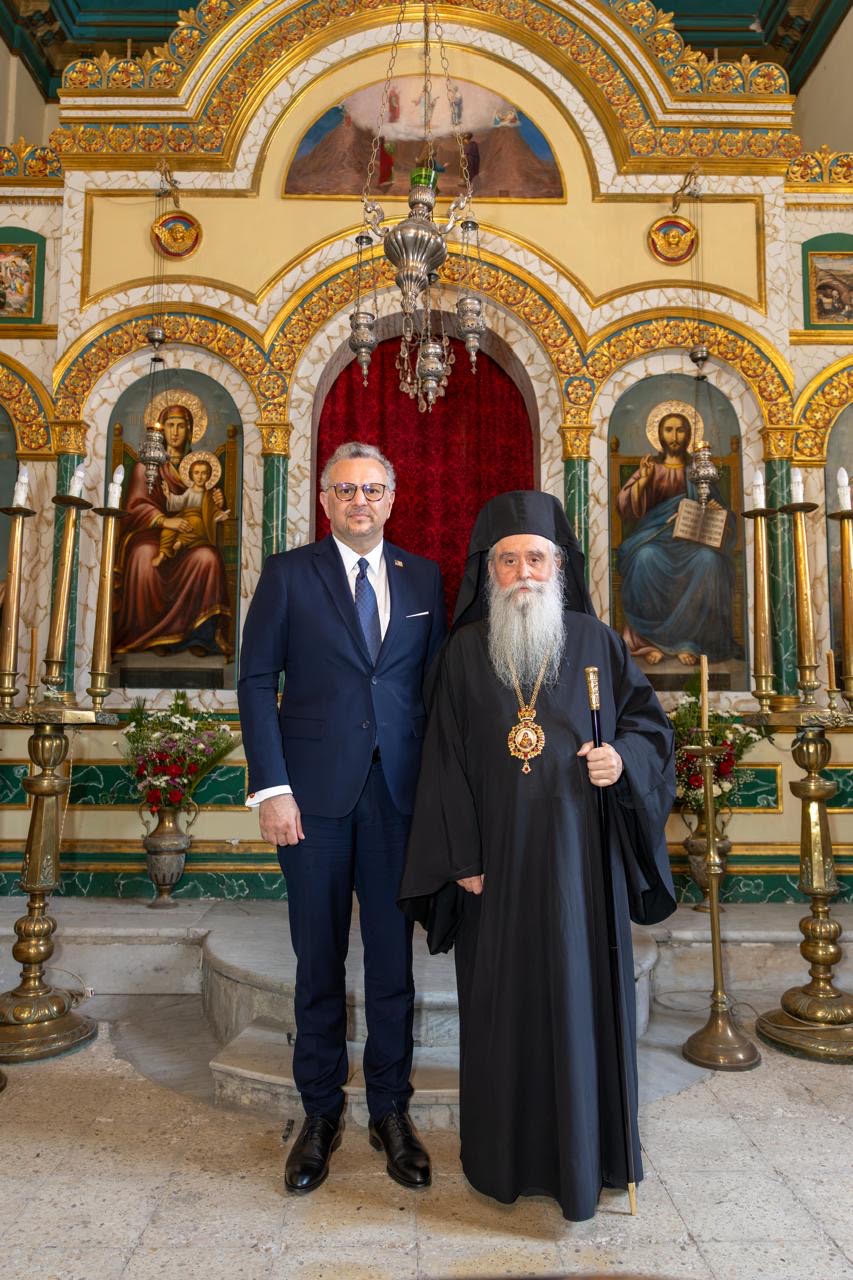Συνάντηση του Αρχιεπισκόπου Συμεών με τον Μπούλος – Μήνυμα στήριξης για τη διατήρηση του status quo-1