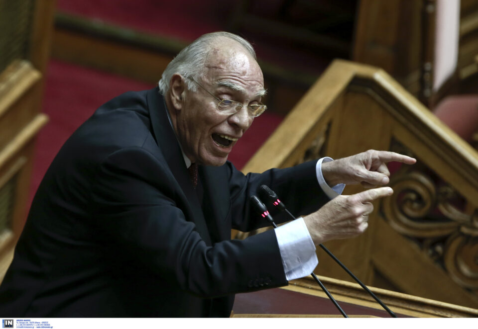 Βασίλης Λεβέντης: Από τη μοναχική πορεία, στα έδρανα της Βουλής-3