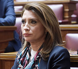 Εντός και Εκτός: Το ’27 «βλέπει» εκλογές και ο Δένδιας-1