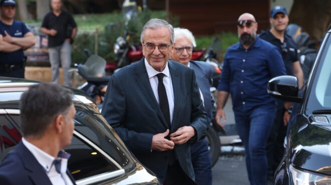 θεωρείο-eξοδος-σαμαρά-με-βουλευτές-της-564320449