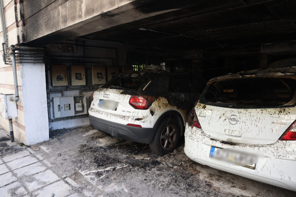 Θεσσαλονίκη: 5 τραυματίες από τα γκαζάκια σε σπίτια στελεχών της Ν.Δ. – Στην Αντιτρομοκρατική οι έρευνες-1