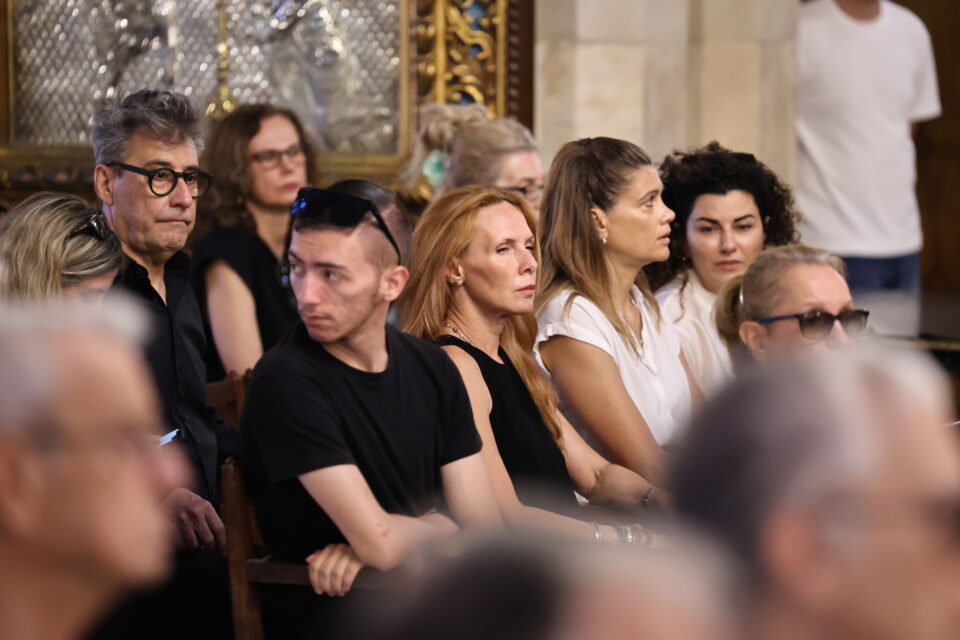 Το τελευταίο «αντίο» στη Μάρω Κοντού-3