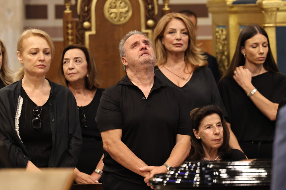 Το τελευταίο «αντίο» στη Μάρω Κοντού-2