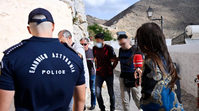 σύρος-ακρως-επιθετικό-το-θανατηφόρο-564370345