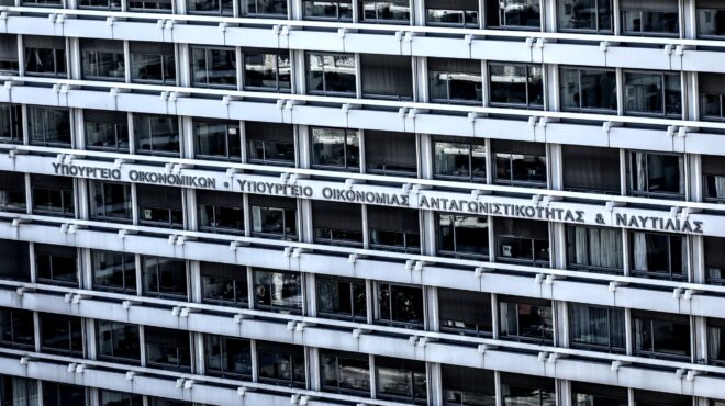 πλεόνασμα-4480-δισ-ευρώ-το-πρώτο-εξάμηνο-έ-564347386