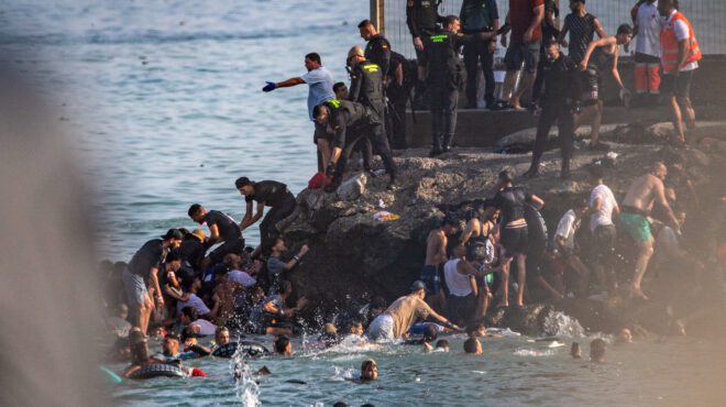 θέουτα-η-φινλανδία-υπέρ-της-ιταλικής-π-564376888