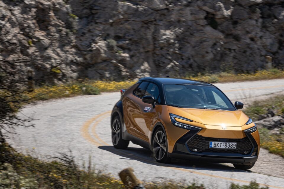 Διαφορετικοί κόσμοι: BYD Atto 3 EVO vs Nissan Qashqai e-Power vs Toyota C-HR PHEV-5