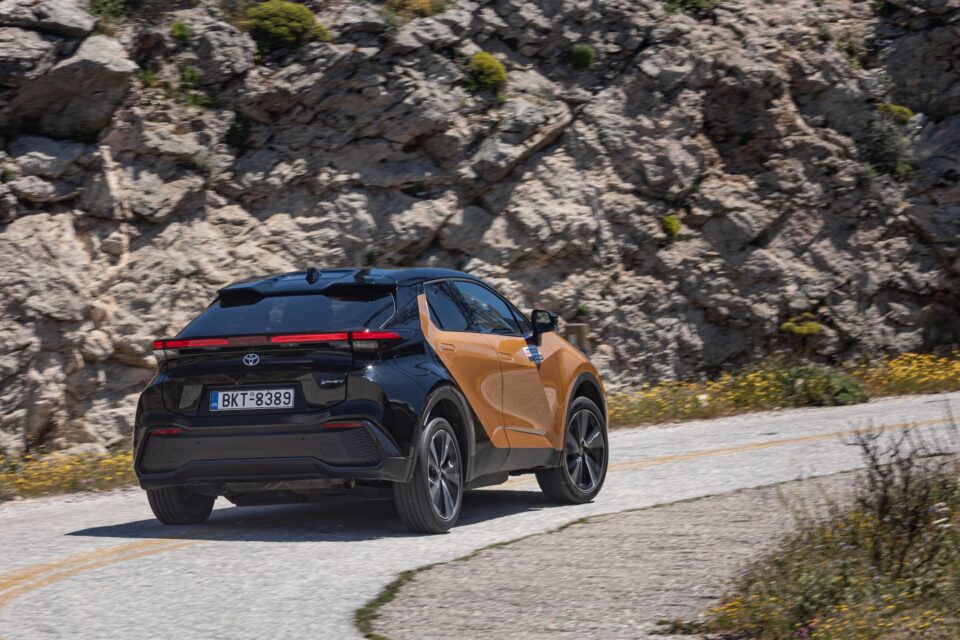 Διαφορετικοί κόσμοι: BYD Atto 3 EVO vs Nissan Qashqai e-Power vs Toyota C-HR PHEV-15
