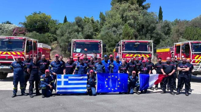 σε-δύο-δασικές-πυρκαγιές-στη-γαλλία-επ-564324985