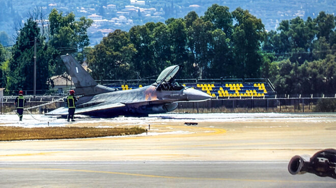 f-16-η-εμπειρία-έσωσε-τον-πιλότο-564336151