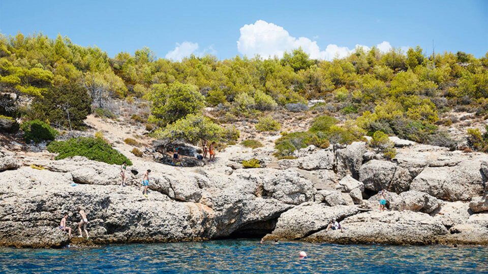 Μικρά μυστικά για 31 νησιά-11