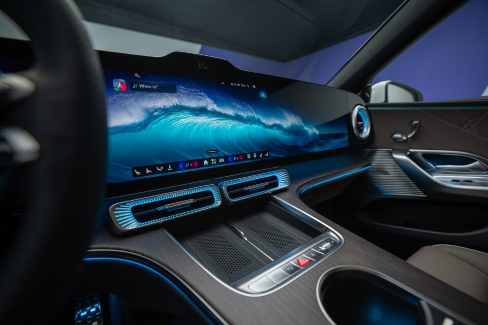 Οδηγούμε τη νέα ηλεκτρική Mercedes C-Class στο Ελσίνκι-5