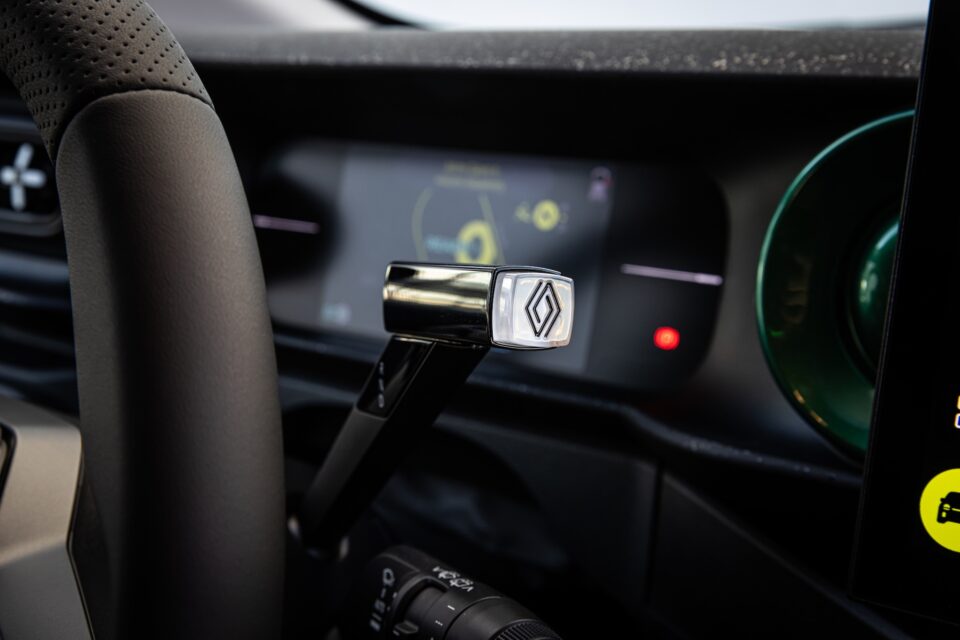 Οδηγούμε στην Ελλάδα το νέο Renault Twingo E-Tech-3