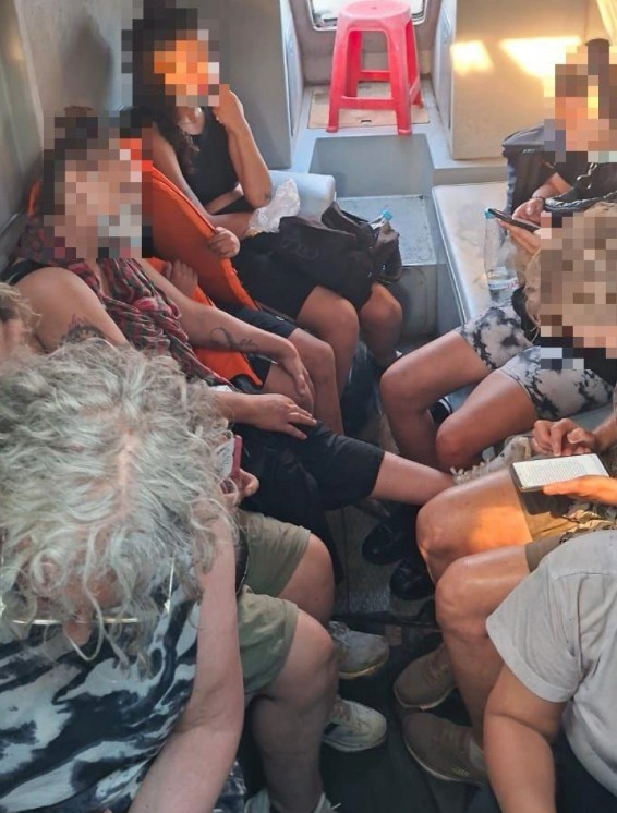 Φωτιά στο Ρέθυμνο: Επιχείρηση διάσωσης πολιτών από το Λιμενικό (βίντεο)-1