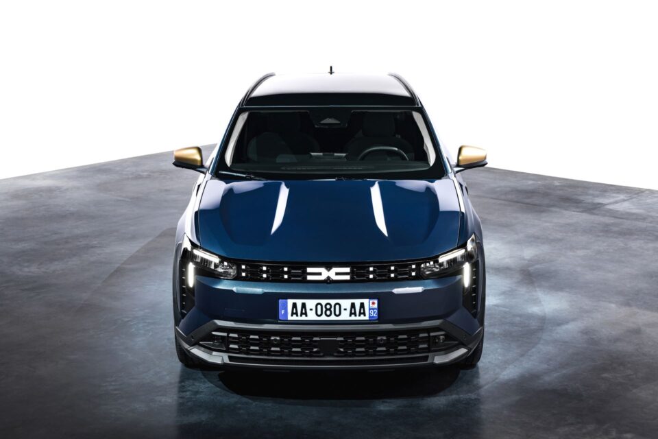 Αποστολή στο Μιλάνο για το νέο Dacia Striker-6