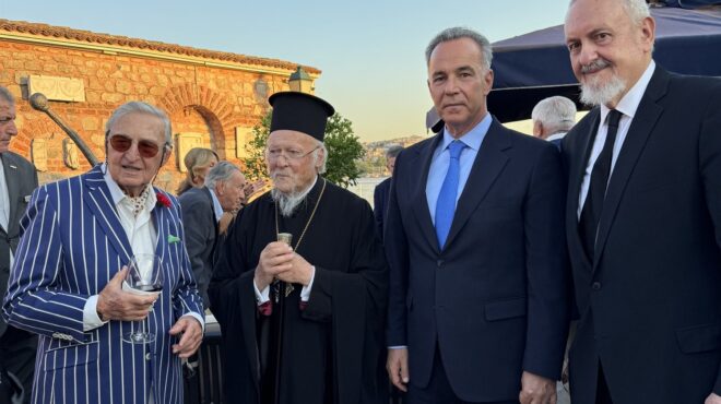 τρεις-γενιές-ελληνοτουρκικής-φιλίας-564339403