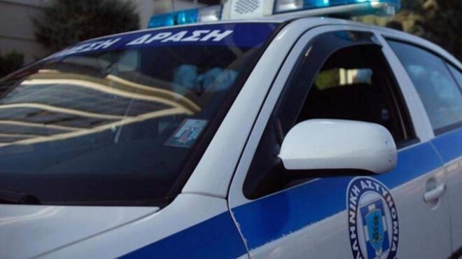 ενιωσα-ένα-δυνατό-χτύπημα-στην-πλάτη-564334906