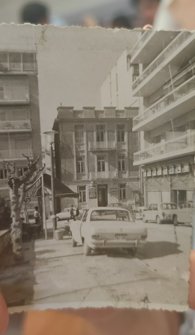 Ο ενοικιαστής μου, ο Μάνος Χατζιδάκις-3