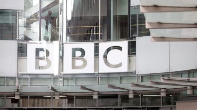 το-bbc-προειδοποιεί-ότι-το-μοντέλο-χρημα-564343342