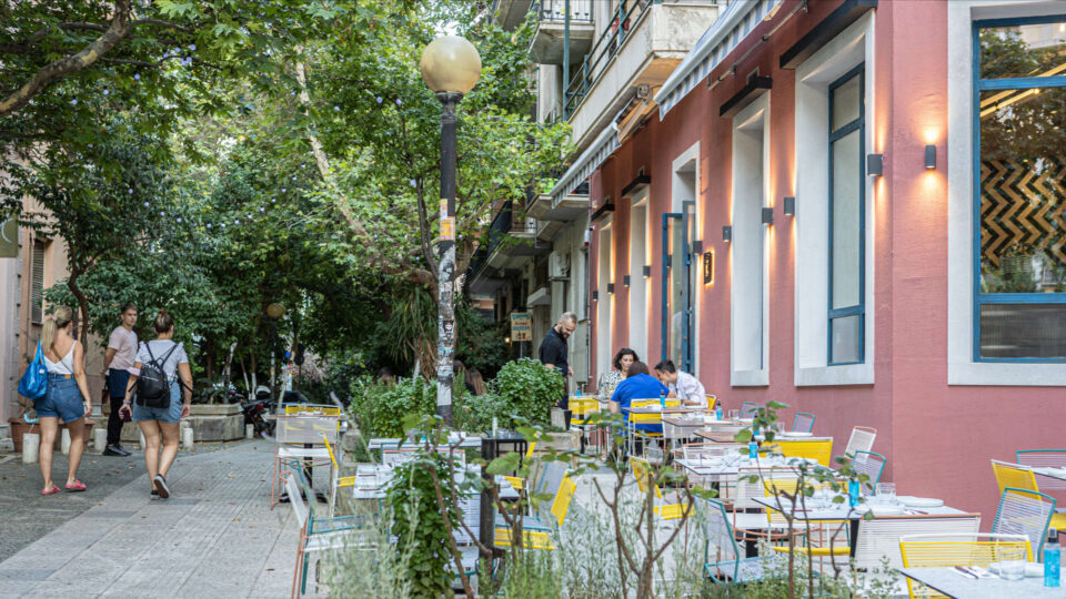14 εστιατόρια και ταβέρνες της Αθήνας που βάζουν το καλοκαίρι στο πιάτο-5