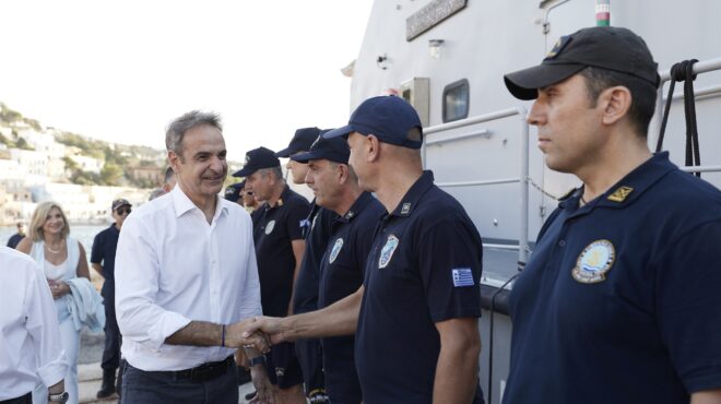 πατημένο-γκάζι-στο-μαξίμου-564371635