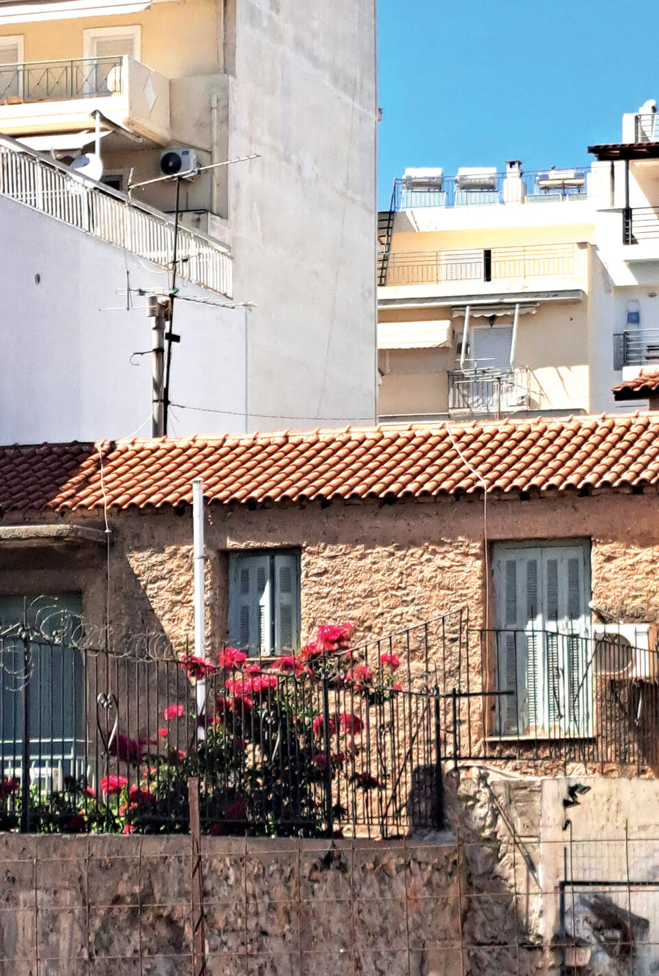 Κολωνός: Οι «χαμένοι» δρόμοι της Αθήνας-2