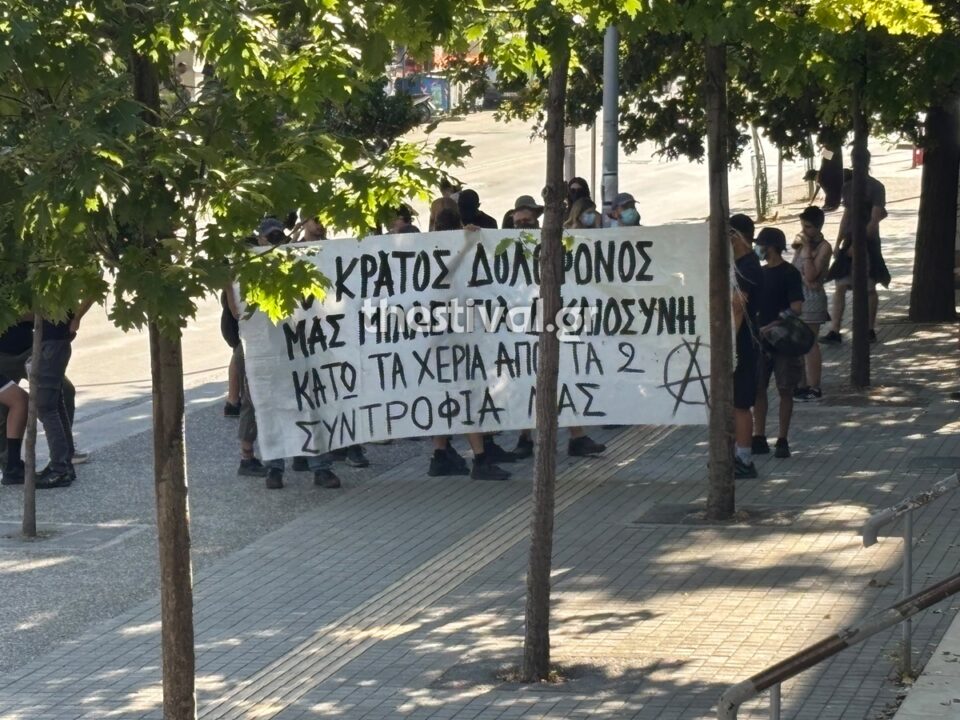 Δολοφονία Βάγιας Νέστορα: Στον εισαγγελέα οδηγούνται οι τρεις συλληφθέντες-1