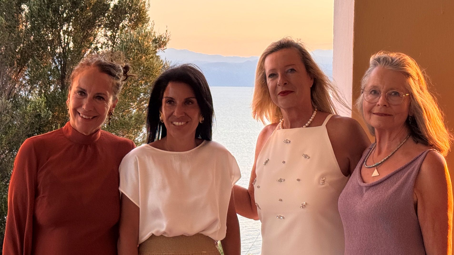 Η επιστροφή του «Μάγου» Τζον Φόουλς στις Σπέτσες-2